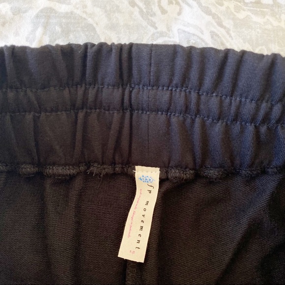 FREE PEOPLE Movement Sunny Set Black Coordinating 2 Piece Set Small NEW NWT - Picture 12 of 15